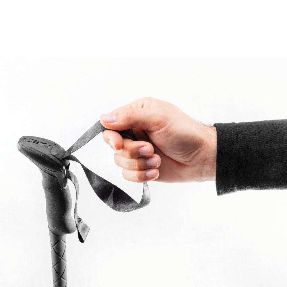 A pair of lightweight carbon fiber DSS shock-absorbing folding trekking poles (6522063)